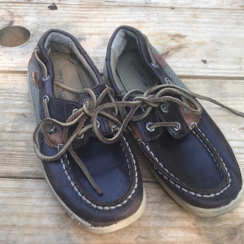 Boys sperrys loafers